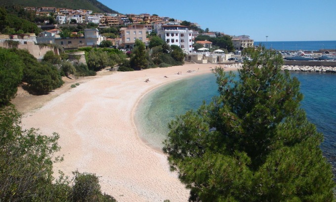 Cala Gonone Apartment | Apartment in front of the sea
