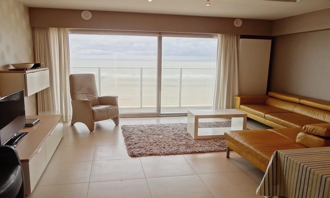 Nieuwpoort-Bad Apartment | Apartment in Nieuwpoort by the Beach
