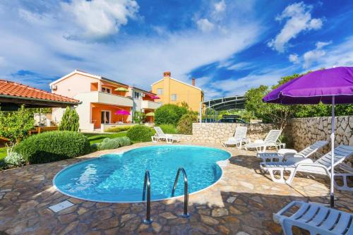 Zaton Apartment | Apartment in Nin with Pool near the Beach