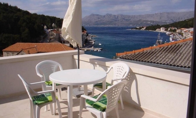 Povlja Apartment | Apartment in Povlja with Seaview, Terrace, Air condition, WIFI (3419-2)