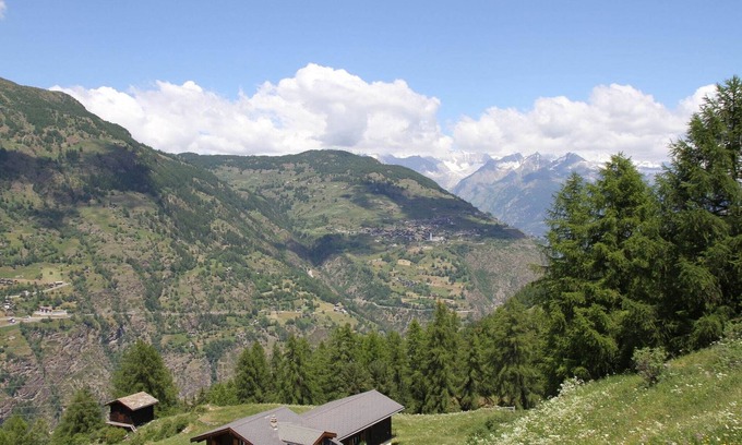 St. Niklaus Apartment | Apartment in St Niklaus near Mattertal Ski Area