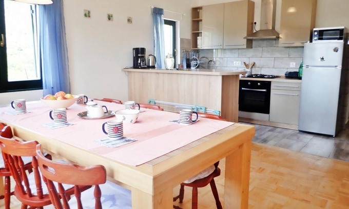 Seline Apartment | Apartment in Starigrad near Paklenica Park