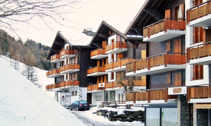 Sion Apartment | Apartment in Veysonnaz 200m from Ski Slopes