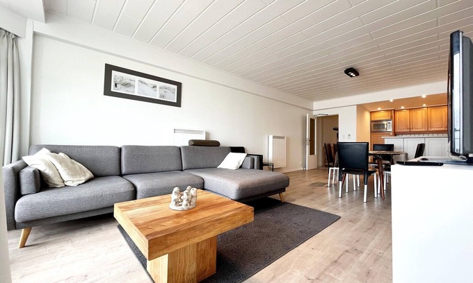 Wenduine Apartment | Apartment in Wenduine with Sea Views