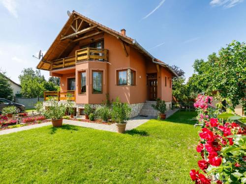 Fonyodliget Apartment | Apartment Kaldi by Interhome