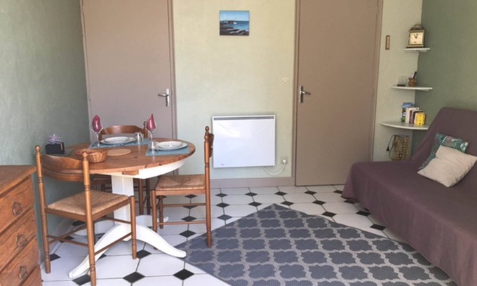 Bois House | Apartment - king size bed - for tourists or spa guests