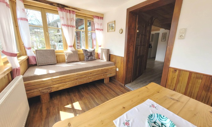Altaussee Apartment | Apartment Klampfner by FiS – Comfortable mountain apartment in Altaussee