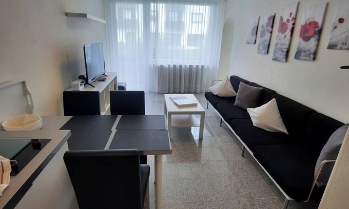 Tiefenberg Apartment | Apartment 'Kleine Auszeit' with Balcony and Wi-Fi