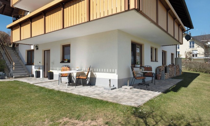 Schonenbach Apartment | Apartment 'Kornelia Ebner' with Mountain View, Private Terrace and Wi-Fi