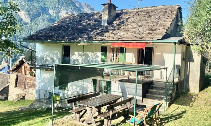 Trasquera Apartment | Apartment "La Casa di Sissy" with Garden & Mountain View, Wi-Fi, Garden & Terrace; Pet Friendly