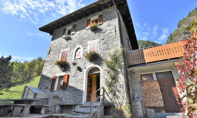 Fraccia Apartment | Apartment La Casetta di Biorca by Interhome