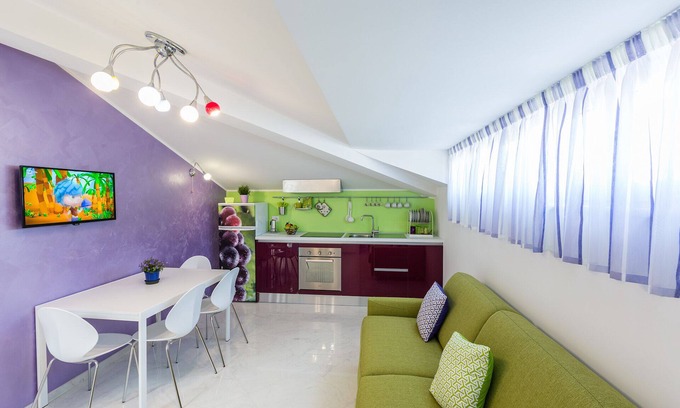 Grottammare Apartment | Apartment La Vela. First row sea and right in the center!