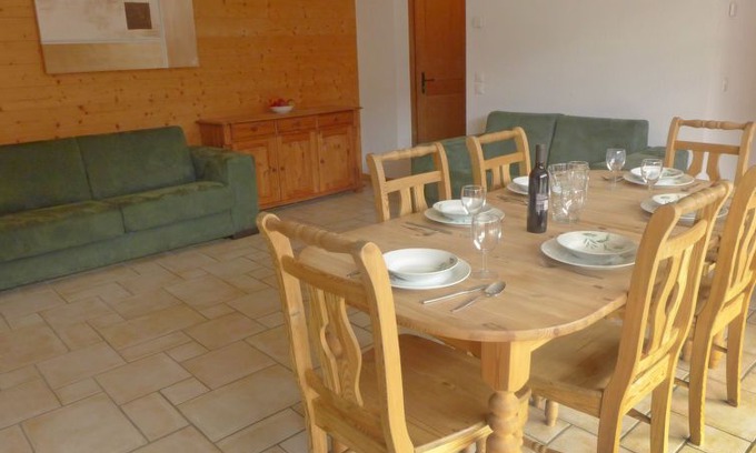 Val d'Illiez Apartment | Apartment Le Hameau des Crosets in Val-d'Illiez - 4 persons, 2 bedrooms