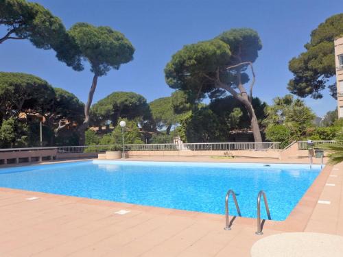 Toulon - Hyeres Apartment | Apartment Le Zodiaque II-2 by Interhome