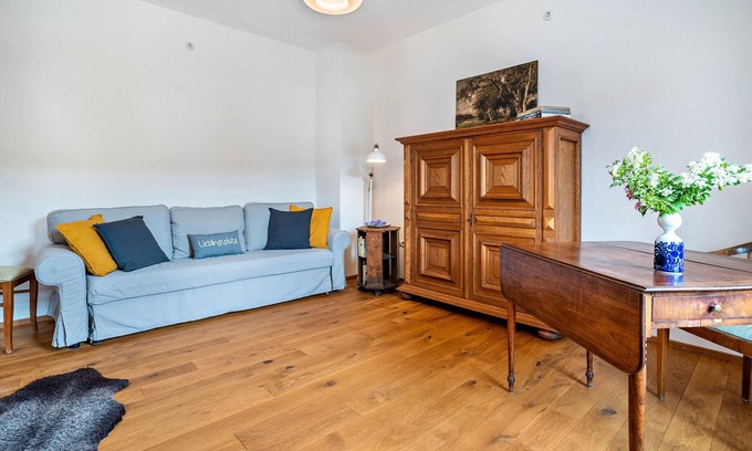 Gompelscheuer Apartment | Apartment 'Lehrerzimmer' with Mountain View, Shared Terrace and Wi-Fi