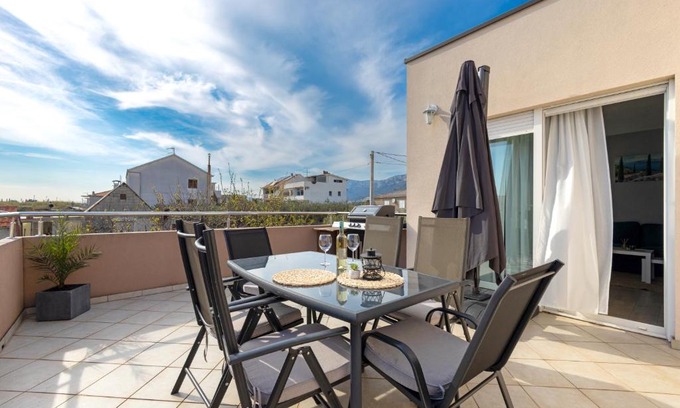 Vranjic Apartment | Apartment Luca