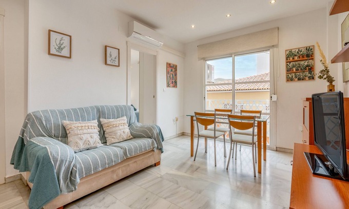 Cenes de la Vega Apartment | Apartment 'Luminoso Y Acogedor' with Mountain View, Wi-Fi and Air Conditioning