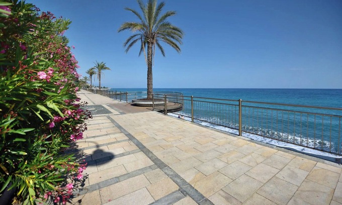 Cogoleto Apartment | Apartment 'Luxury Golf' with Mountain View, Private Terrace and Wi-Fi