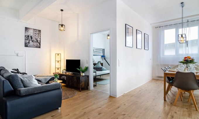 Fluorn Apartment | Apartment 'Mäxle's Loft' with Shared Garden and Wi-Fi