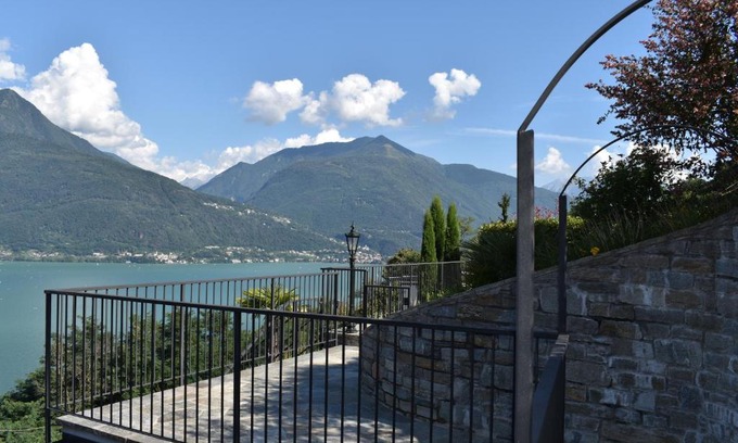 Pianello del Lario Apartment | Apartment Monte e Lago