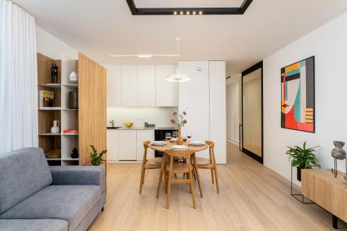 Kleparz Apartment | Apartment Old Town Krowoderska with free underground garage