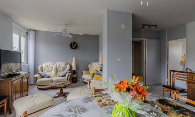 La Fagette Apartment | apartment on the 1st floor, renovated, pleasant, and quiet,