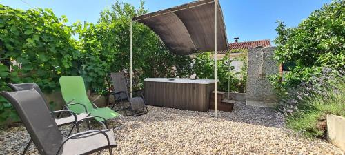 Vrboska Apartment | Apartment On the top