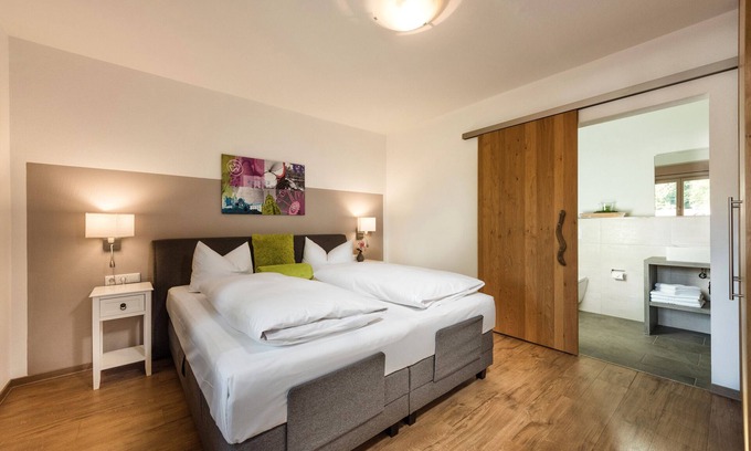 Obergrainau Apartment | Apartment 'One Bedroom -303' with Mountain View, Shared Pool and Wi-Fi