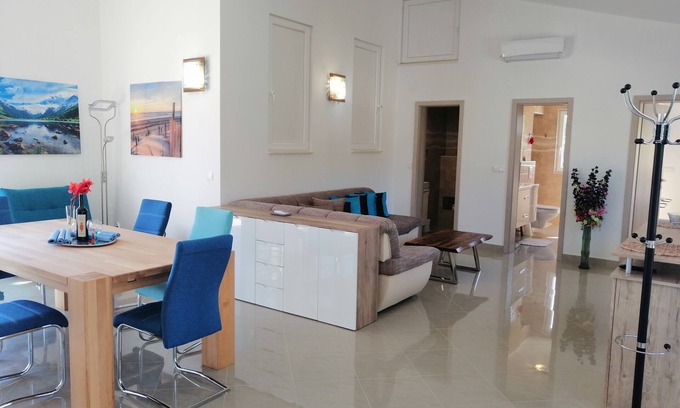 Vrboska Apartment | Apartment Penthouse by the sea (71791-A2) - Vrboska - island Hvar