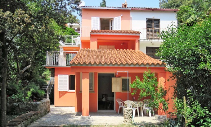 Borik Apartment | Apartment Pineta by Interhome