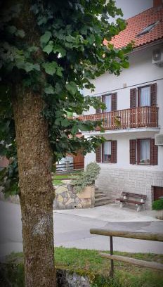 Tolmin Apartment | Apartment pri Damijanu