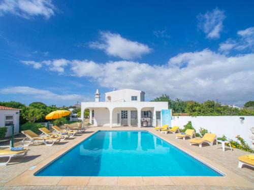 Quarteira Apartment | Apartment Quinta Girassol-2 by Interhome