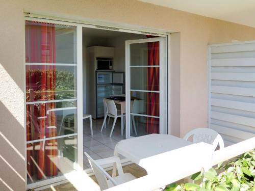 Biscarrosse Plage Apartment | Apartment Résidence Belle Dune-1 by Interhome