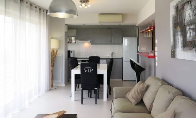 Soorts-Hossegor Apartment | Apartment Résidence Plage Centrale (HOS205) in Hossegor - 6 persons, 2 bedrooms