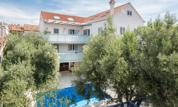 Split Apartment | Apartment Rex Exclusive