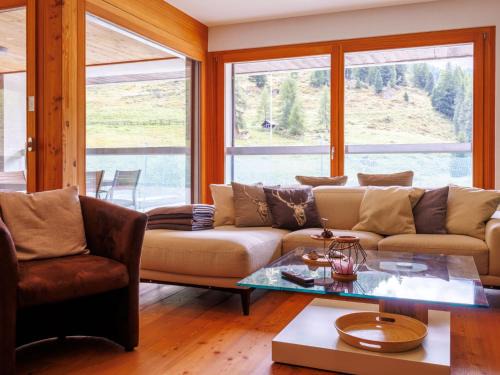 Noveli Apartment | Apartment Rosablanche E 108 by Interhome