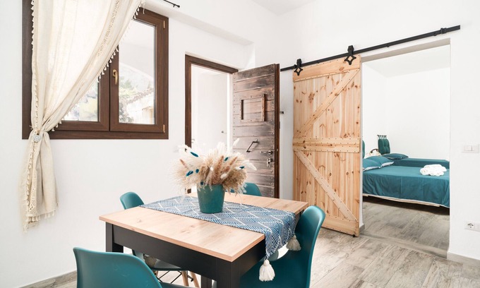 Irgoli Apartment | Apartment 'S' Istancu Vetzu' with Mountain View, Wi-Fi and Air Conditioning