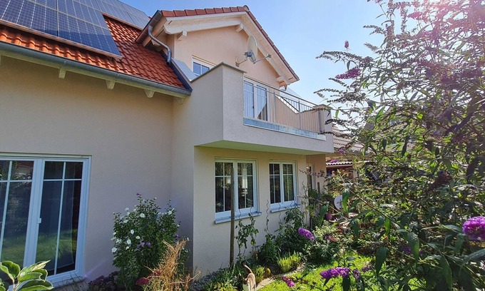 Markdorf Apartment | Apartment Schnopp - 3-room apartment Schnopp, shower/bath/WC, 81 sqm, 1st floor.
