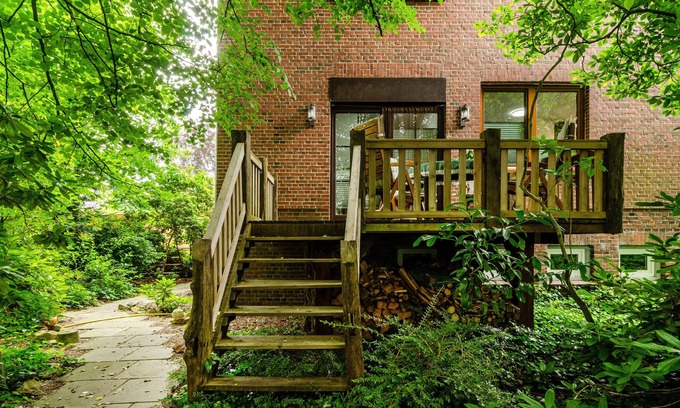 Idafehn Apartment | Apartment 'Seelter Ai Saterland' with Shared Garden, Balcony and Wi-Fi