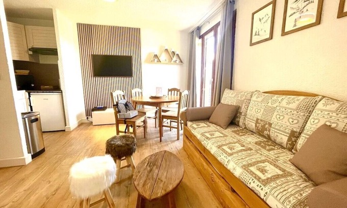 Montclar Apartment | Apartment sleeps 6 All comforts, at the foot of the slopes