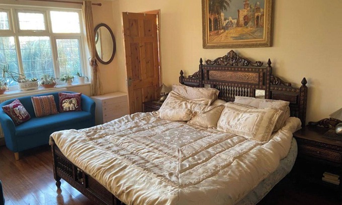 High Wycombe House | Apartment - Sleeps 4 - Parking - Balcony - Garden