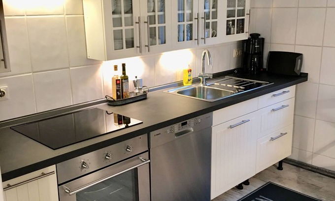 Neuenstein Apartment | Apartment 'Snug' with Wi-Fi