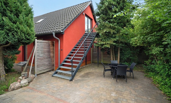 Grunow Apartment | Apartment 'Storchensommer' with Shared Terrace and Balcony