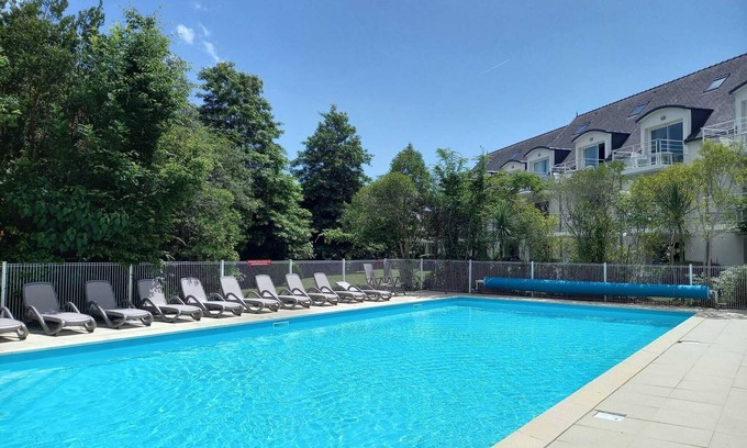 Fouesnant Apartment | Apartment T3 Residence with swimming pool 150 m Beg-Meil Fouesnant beach