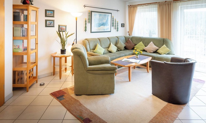 Oberhof Apartment | Apartment 'Tannenblick 4-3' with Mountain View, Shared Garden and Wi-Fi