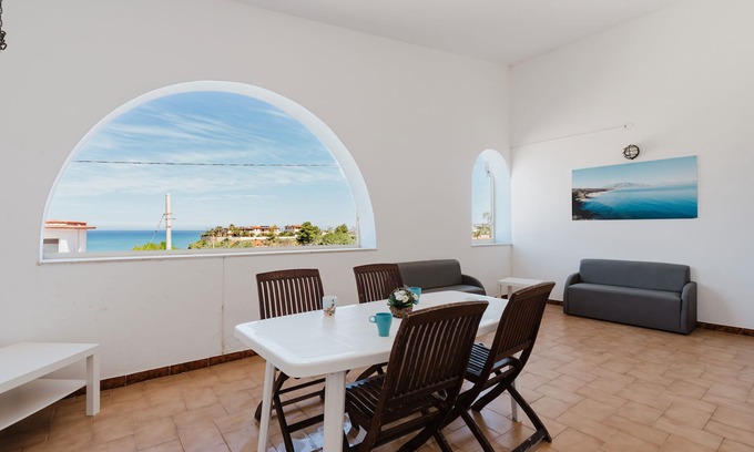 Balestrate Apartment | Apartment 'Terrazza Sul Mare' with Sea View, Private Terrace and Wi-Fi