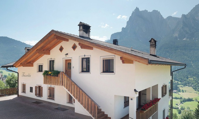 Castelrotto Apartment | Apartment 'Thusnelda D' with Mountain View, Balcony & Wi-Fi