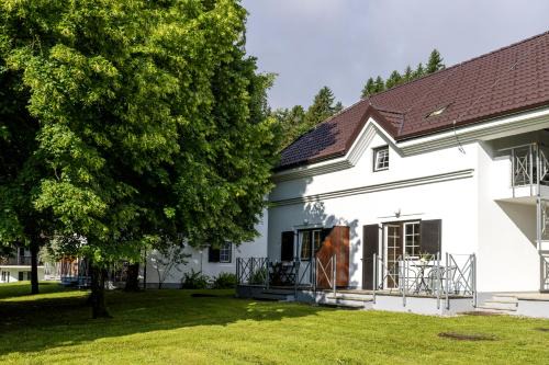 Podcetrtek Apartment | Apartment Tina - Lipa 33