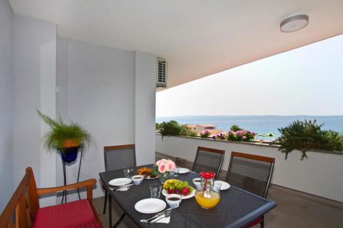 Podstrana Apartment | Apartment Topic near the beach