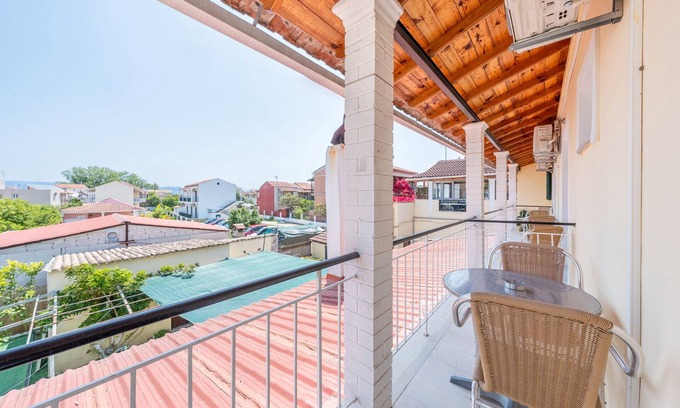 Kavos Apartment | Apartment 'Two Bedroom 2' with Balcony, Wi-Fi and Air Conditioning